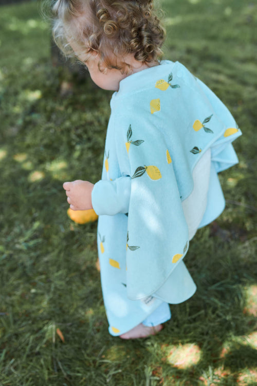 Get the cuddly bib for your child now!