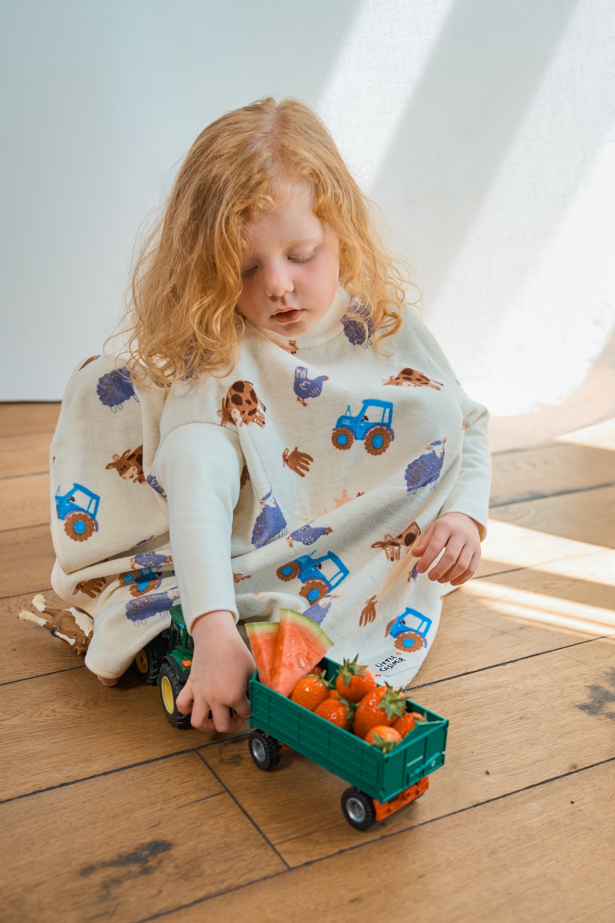 “Boo” bib – Farm Friends