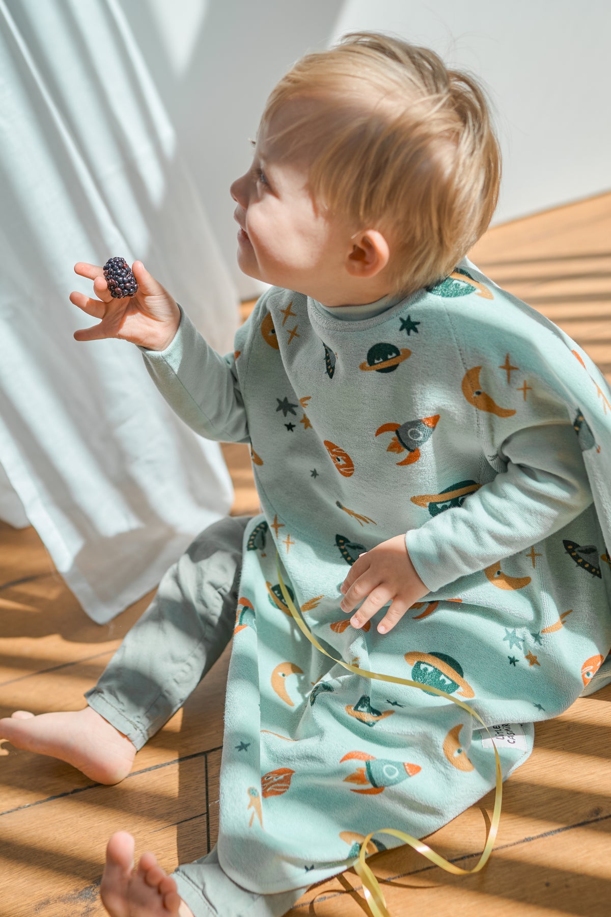 “Boo” bib – Cosmic 2.0