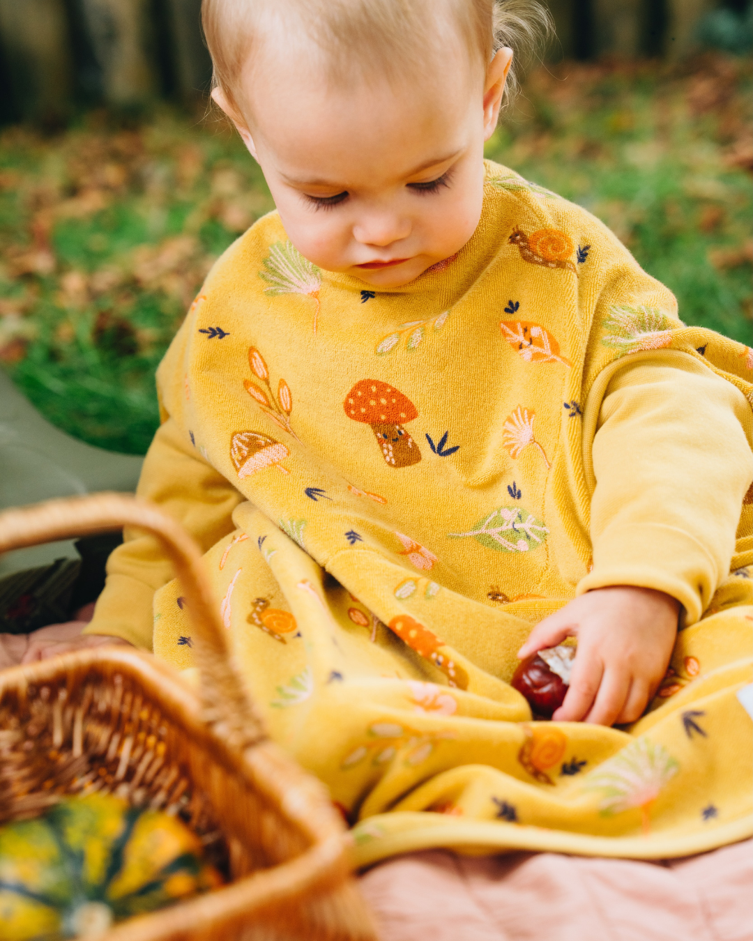"Boo" bib - Cozy Fall